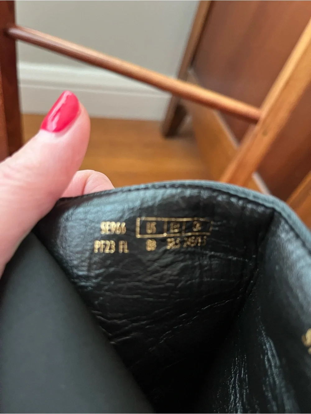 Stuart Weitzman classic stuart